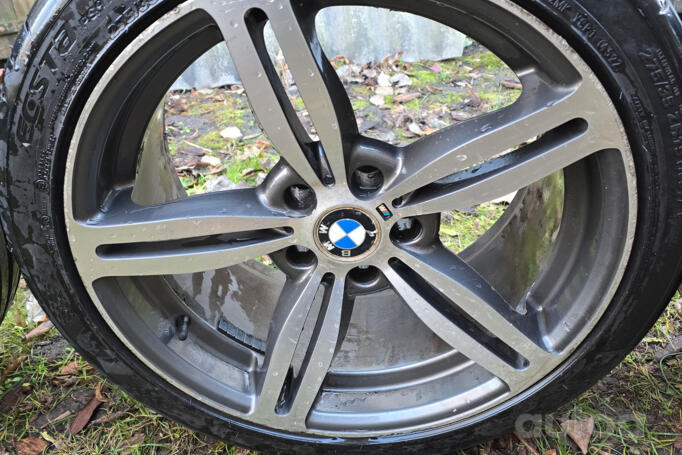 Made in italy, valuveljed