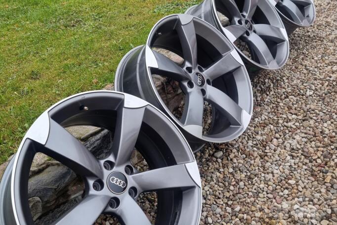 Audi REPS, valuveljed