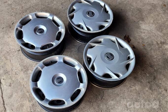 Volvo, terasest stantsitud