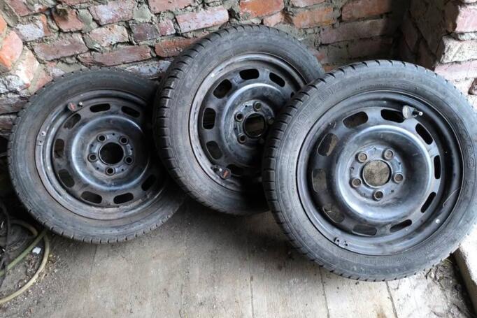 Mersedec, valuveljed