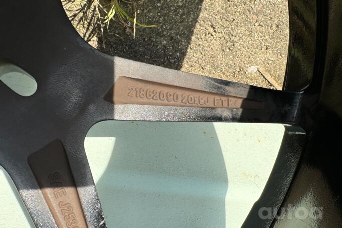 Gianelle, valuveljed