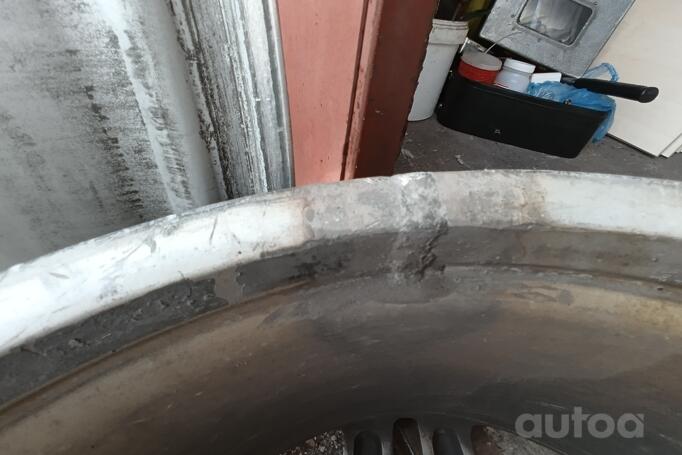 Mercedes, valuveljed