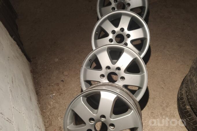 Mercedes, valuveljed