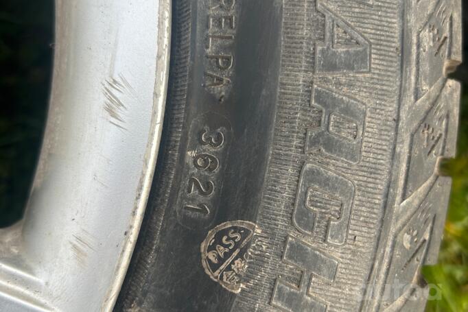 Seat, valuveljed