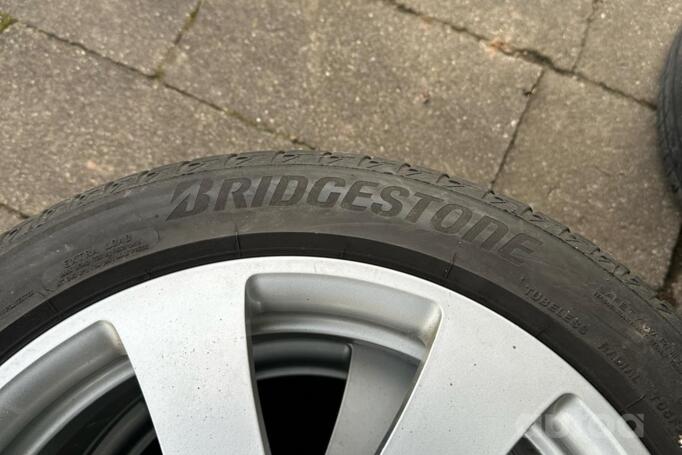Mercedes-Benz, valuveljed