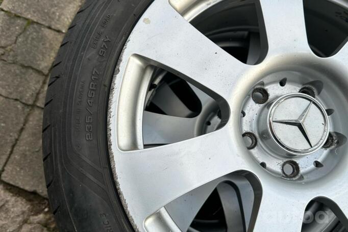 Mercedes-Benz, valuveljed