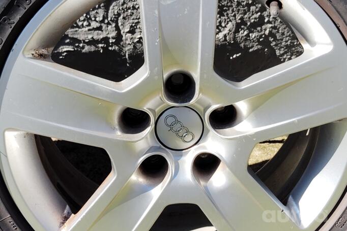 Audi, valuveljed