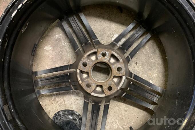 Audi, valuveljed