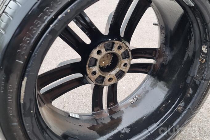 Audi, valuveljed