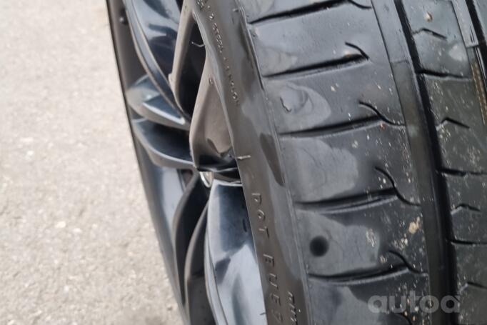 Audi, valuveljed