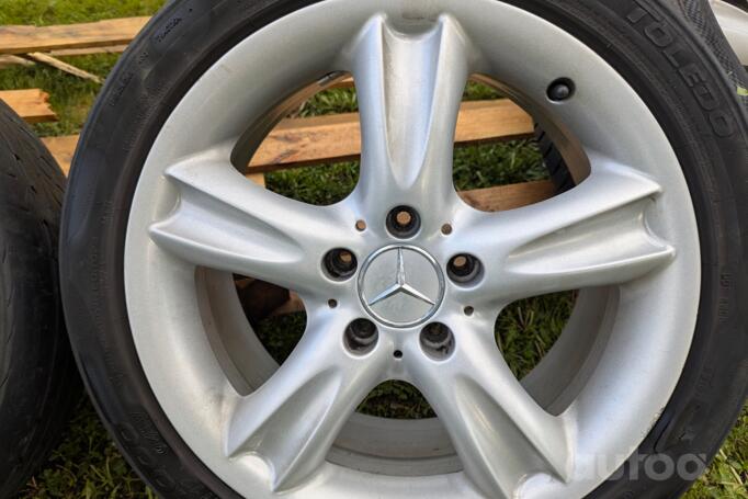 Mercedes, valuveljed