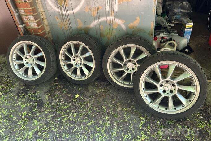 Mercedes-Benz, valuveljed