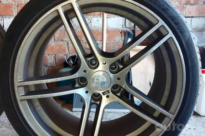 BMW, valuveljed