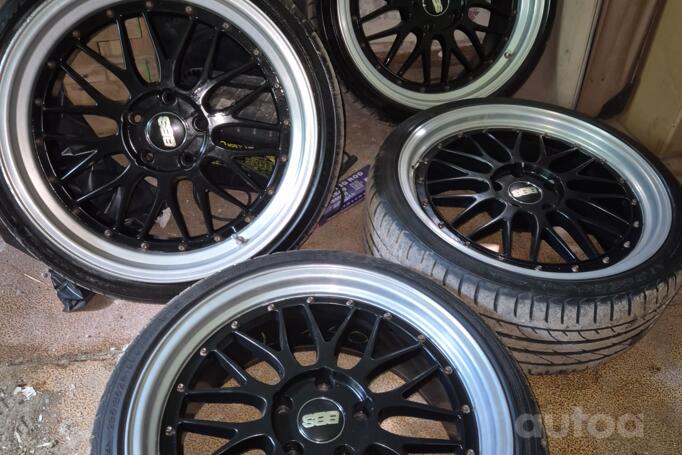 Nežinomas, valuveljed