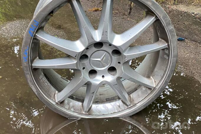 O.Z Racing, valuveljed