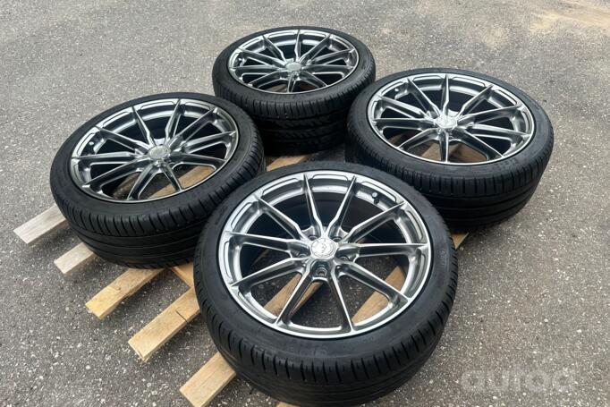 Japan Racing, valuveljed