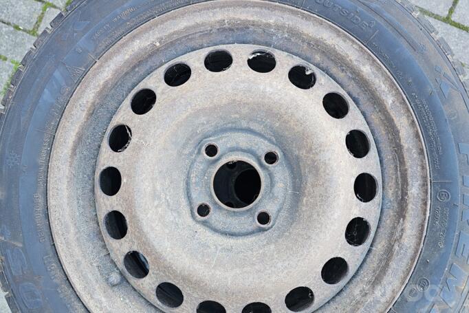 Opel, terasest stantsitud