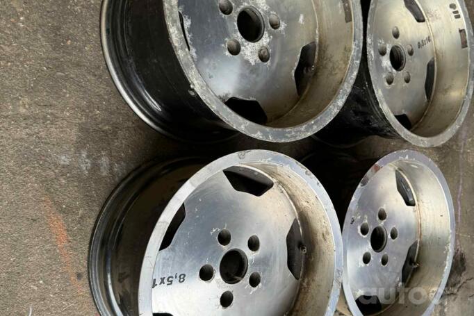 RH Topline, valuveljed