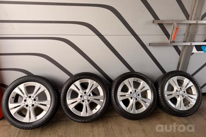 MERCEDES, valuveljed