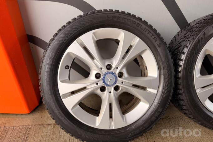 MERCEDES, valuveljed