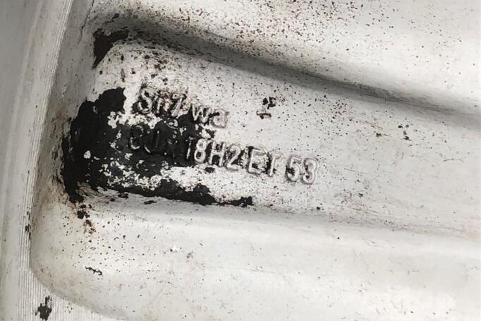 Mersedes, valuveljed