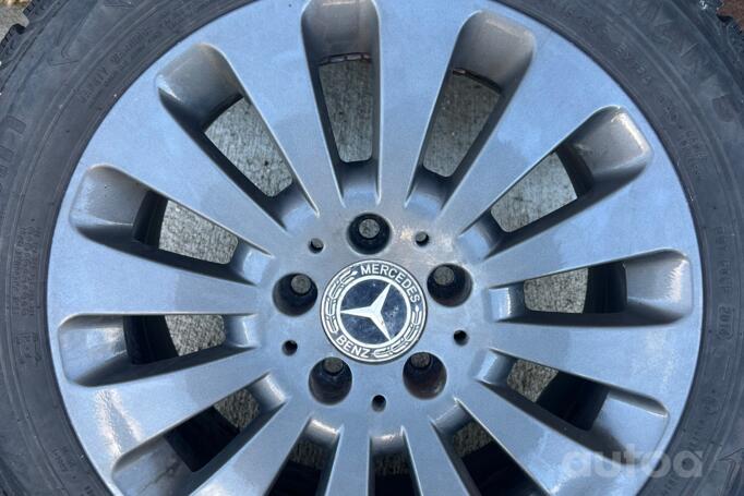 Mercedes, valuveljed