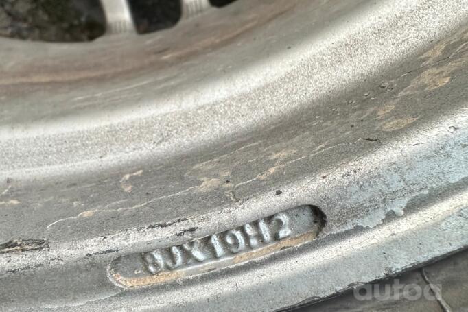 Audi, terasest stantsitud