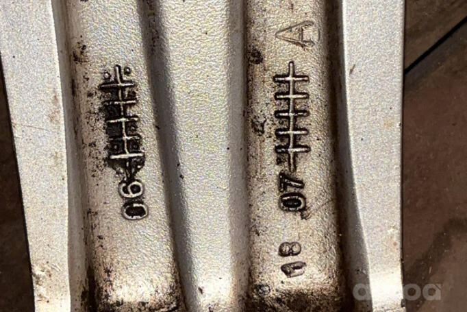 Mercedes, valuveljed