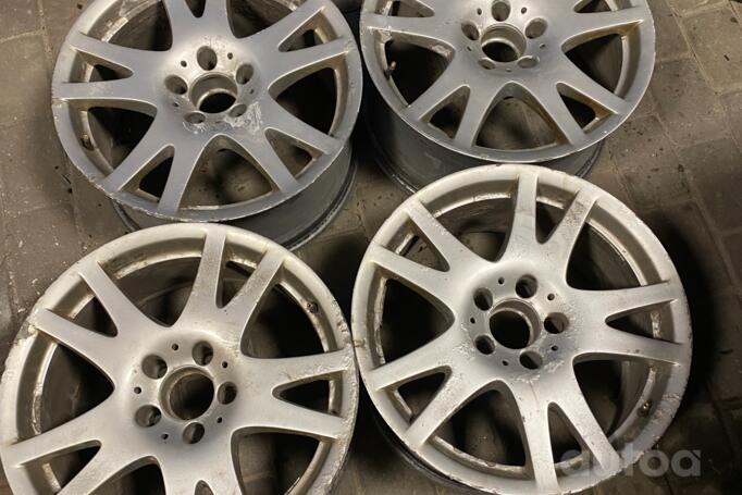 Mercedes Benz, valuveljed