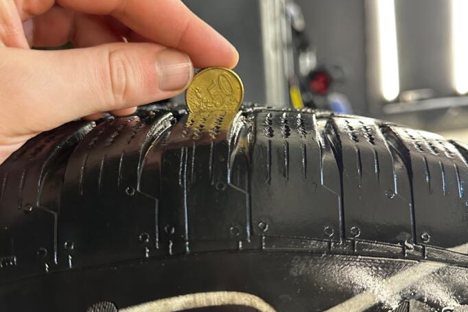 Audi ratai, valuveljed