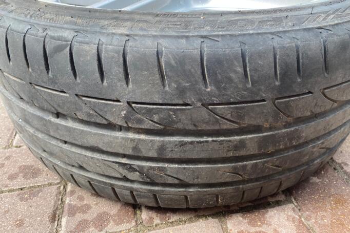 Mercedes, valuveljed