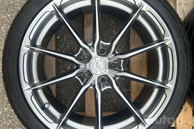 Japan Racing, valuveljed