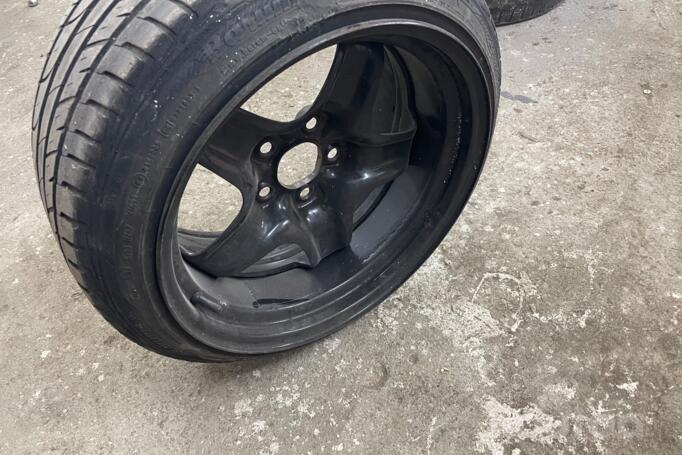 Insignios, terasest stantsitud