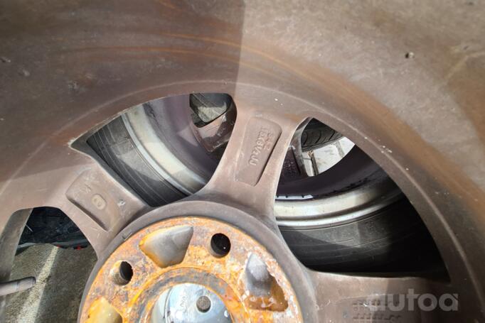 YOKAWA RACING, valuveljed