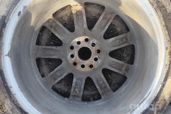 Made in Italy NOT ORIGINAL EQUIPMENT”, valuveljed