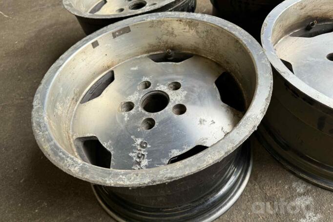 RH Topline, valuveljed