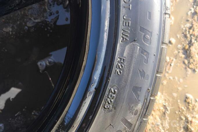 Mercedes, valuveljed