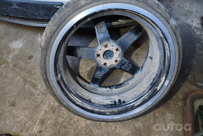 Mb Desing, valuveljed