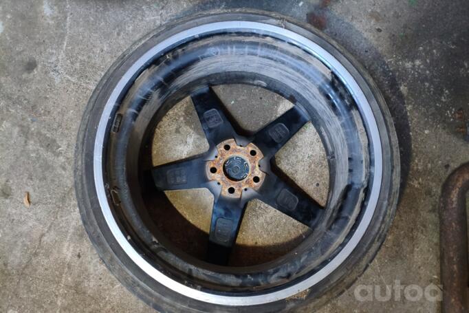 Mb Desing, valuveljed