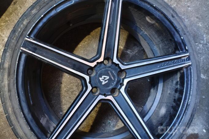 Mb Desing, valuveljed