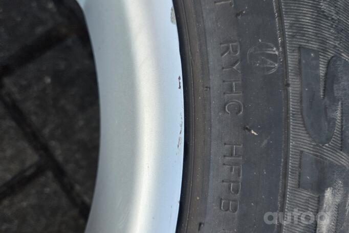 Lease Plan, valuveljed