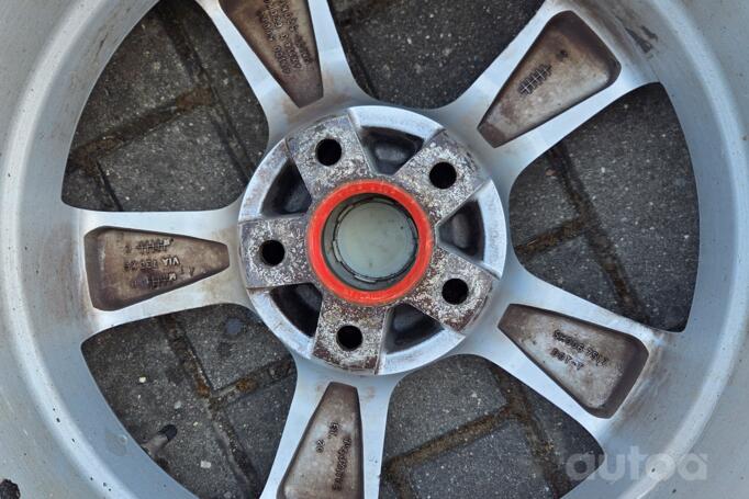 Lease Plan, valuveljed