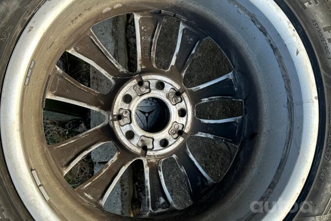 Mercedes benz, valuveljed