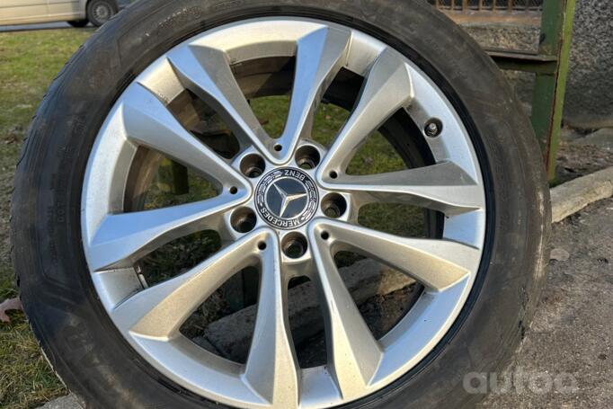 Mercedes benz, valuveljed