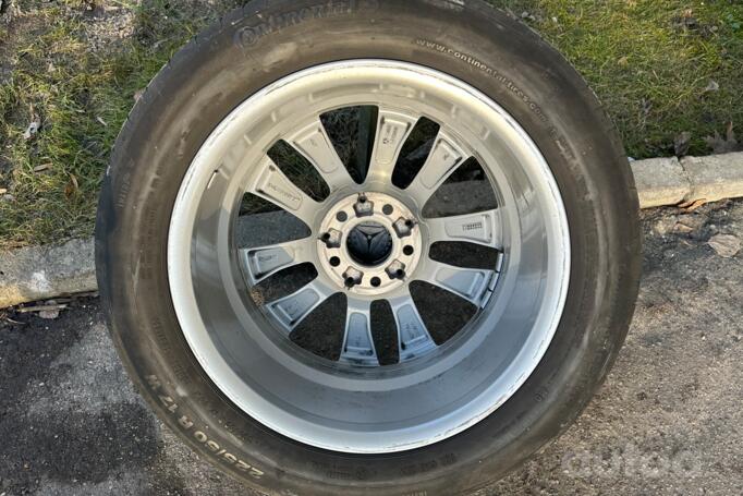 Mercedes benz, valuveljed