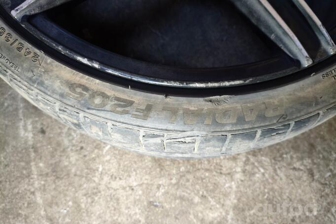 Mb Desing, valuveljed