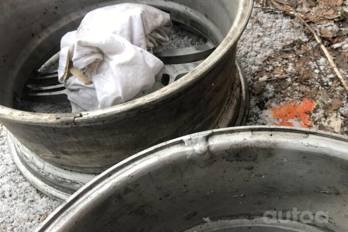 Mercedes AMG, valuveljed