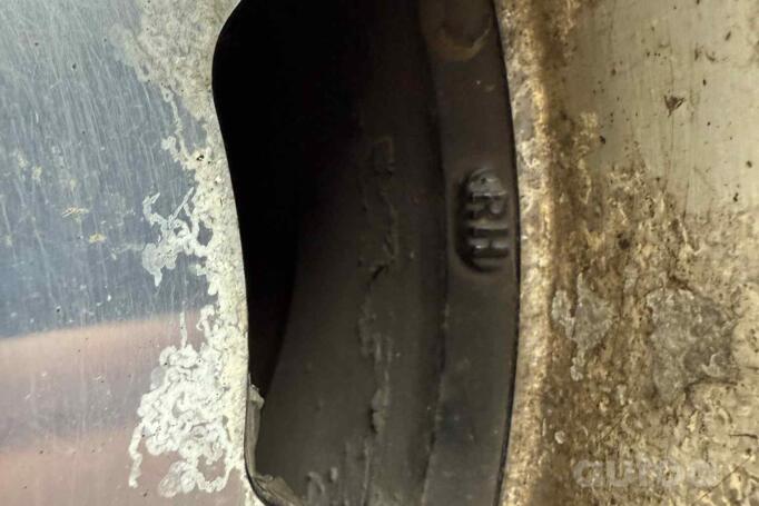 RH Topline, valuveljed