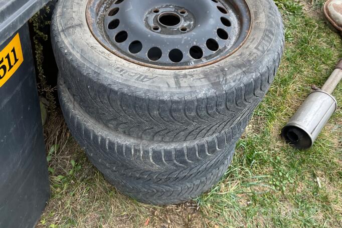 Muu, terasest stantsitud