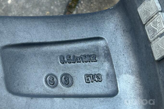 Audi R19, valuveljed